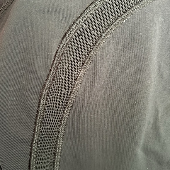 Lululemon Revitalize Crop - Picture 6 of 7